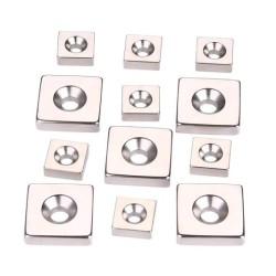 15X15X5mm Delik 8/4 X Neodyum Magnet (Havşa Delik)